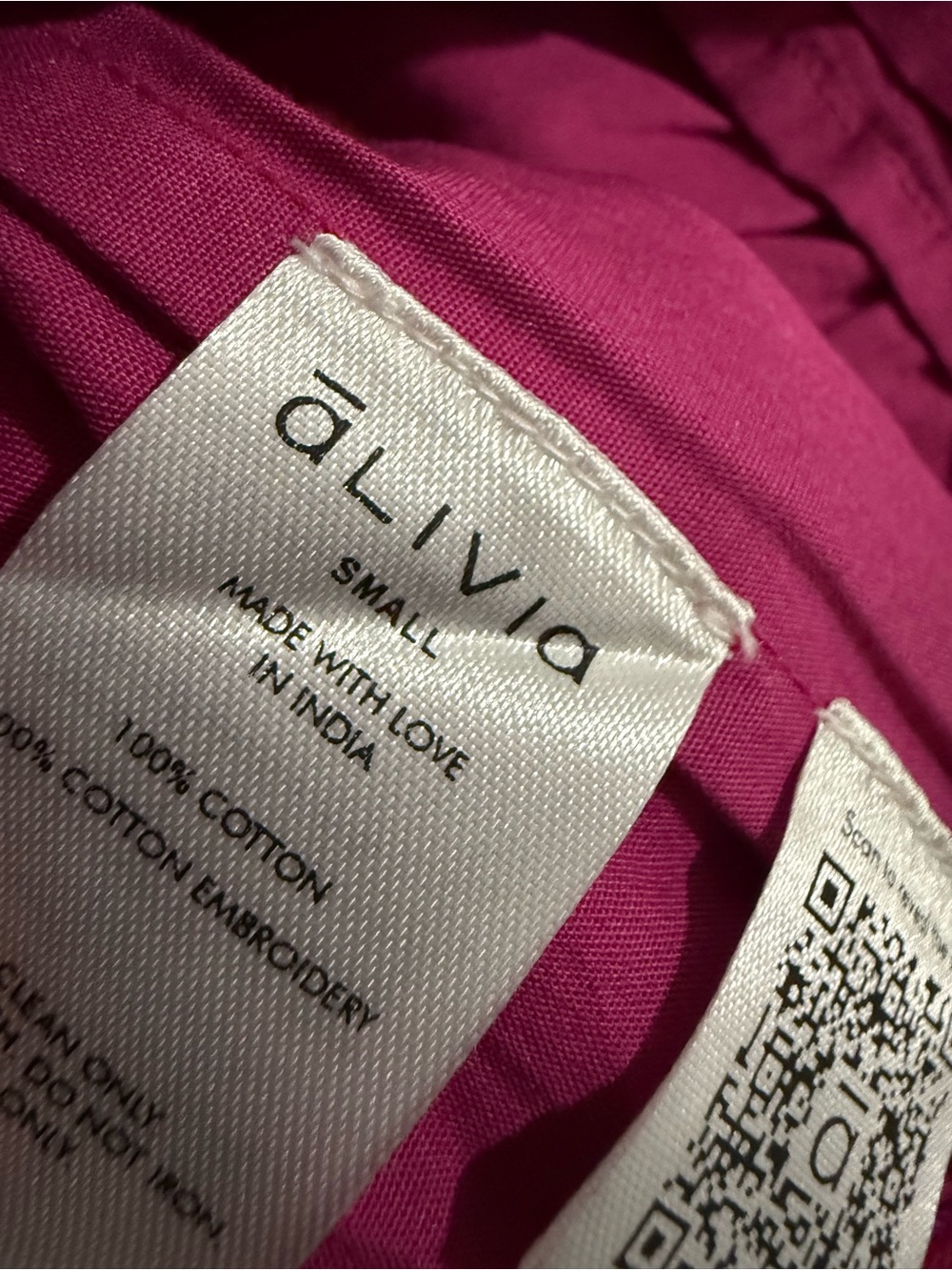 NWT ALIVIA Penny Embroidered Mini Dress in Magenta Size Small - Picture 9 of 9